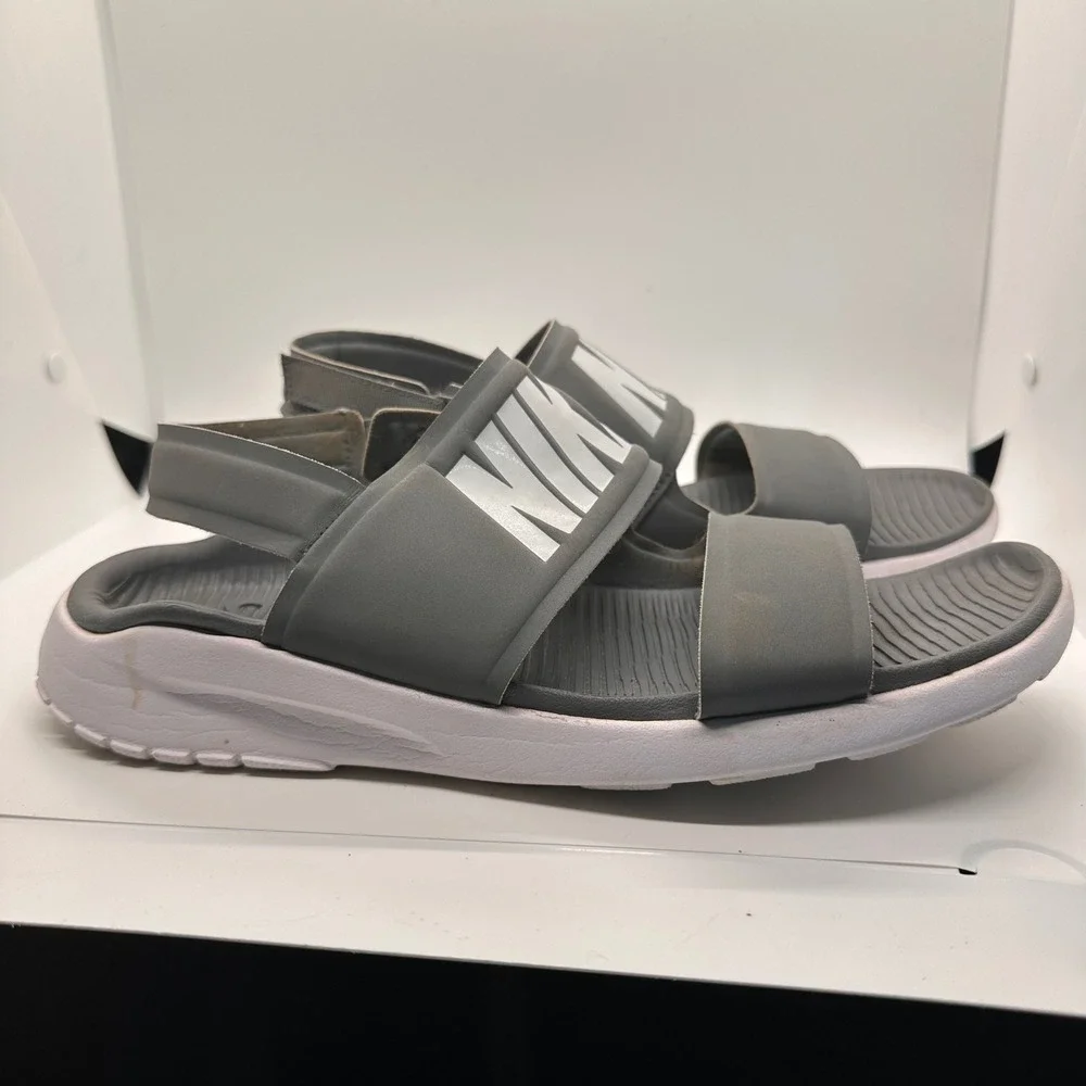 Nike‎ Women's Sandals Size 10 Gray White Athleisure Comfort Slides Casual Shoes